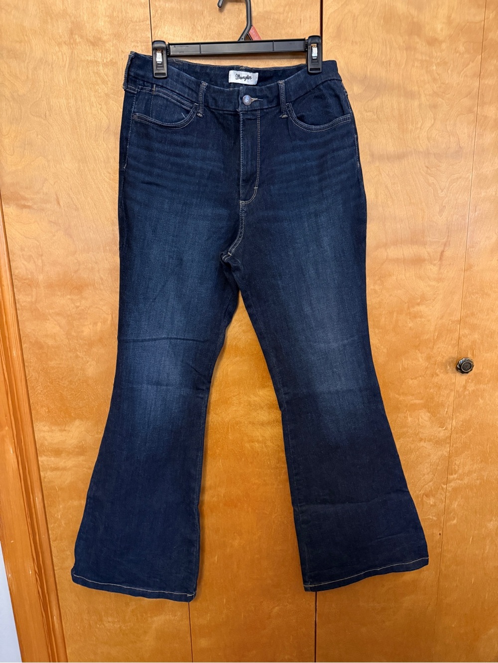 Wrangler High-Rise Dark Blue Flare Jeans Women size 32